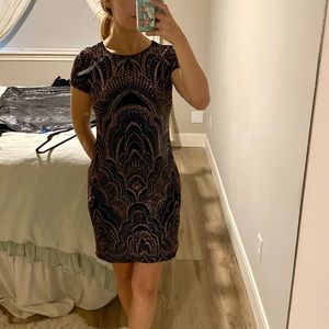 Jump apparel sheath dress / black gold. Size small